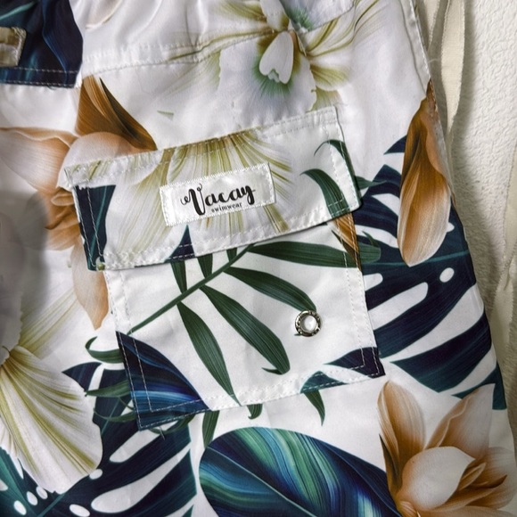 Men's NWT Barbados Swim Trunks with Built in Mesh Briefs in White Floral M - Picture 4 of 12